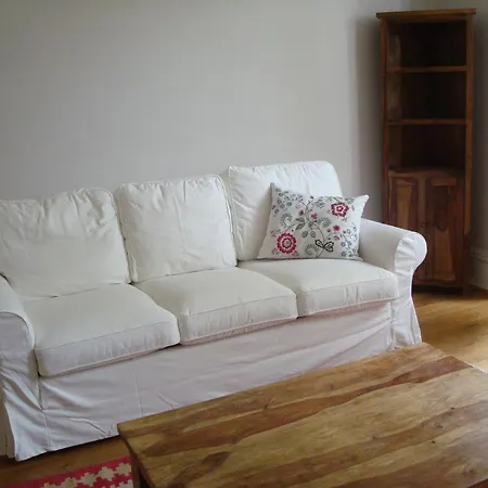 Luxury Holland Park, Sleeps 2, Free S'Fast Wifi